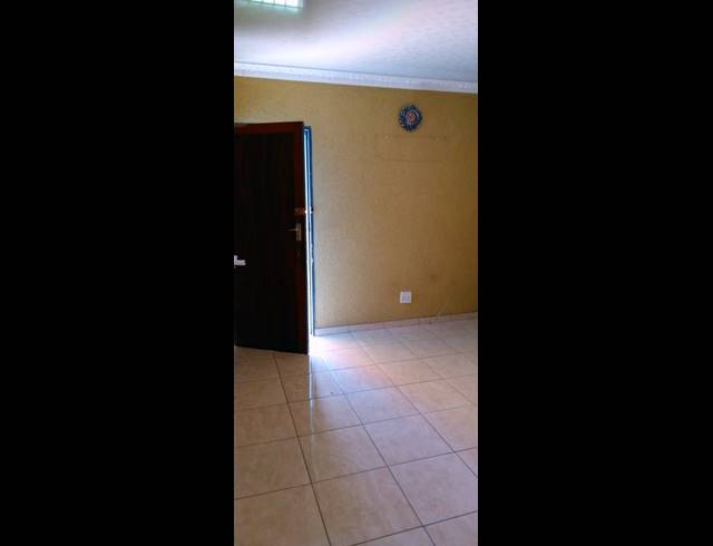 2 BEDROOM HOUSE TO LET IN SONLAND PARK